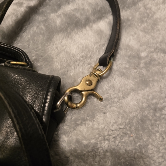 Classic Coach Black Leather  Bag - Picture 3 of 5